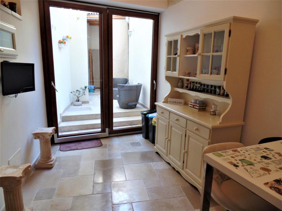 Regina Viarum Casavacanza, Centro Storico Brindisi Esterno foto