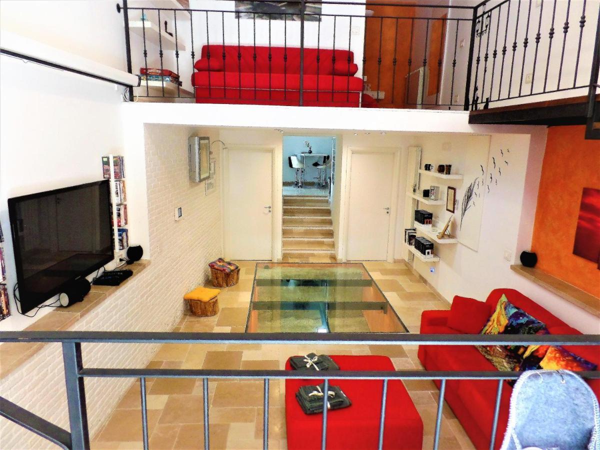 Regina Viarum Casavacanza, Centro Storico Brindisi Esterno foto