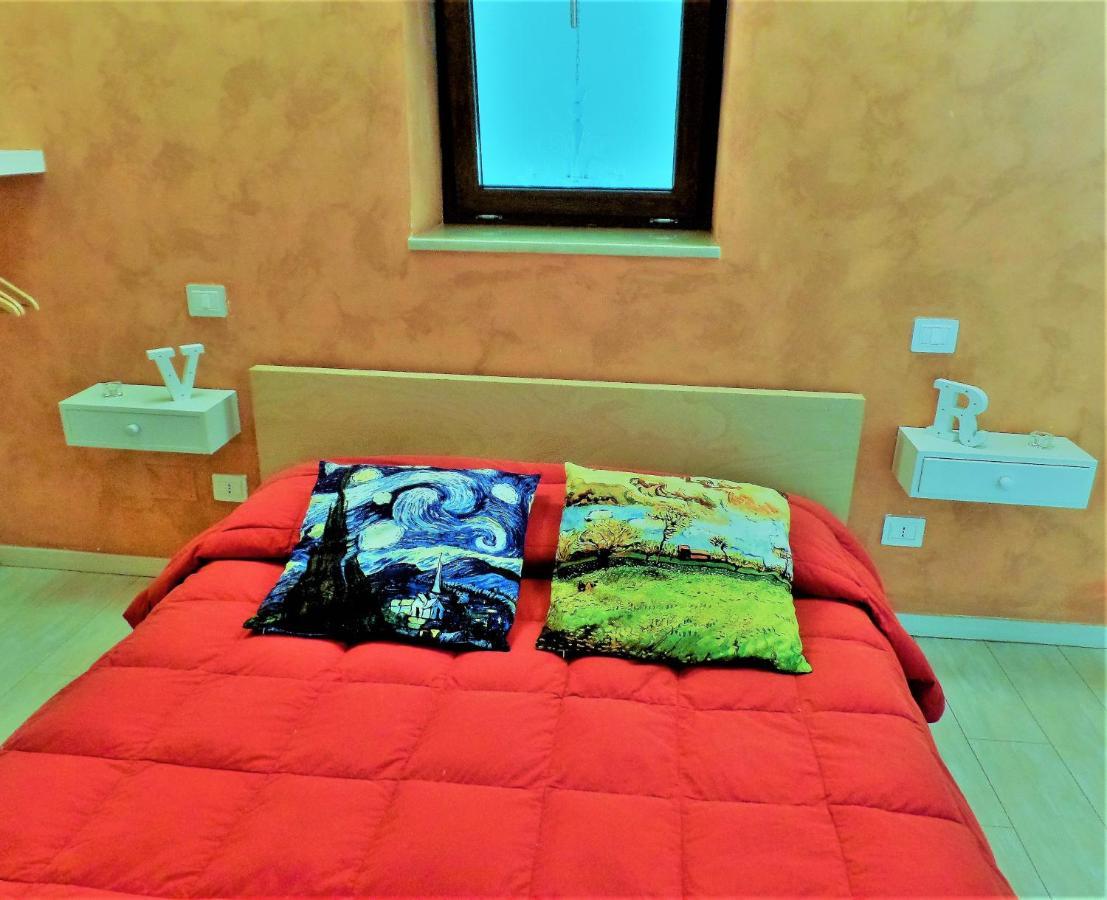Regina Viarum Casavacanza, Centro Storico Brindisi Esterno foto